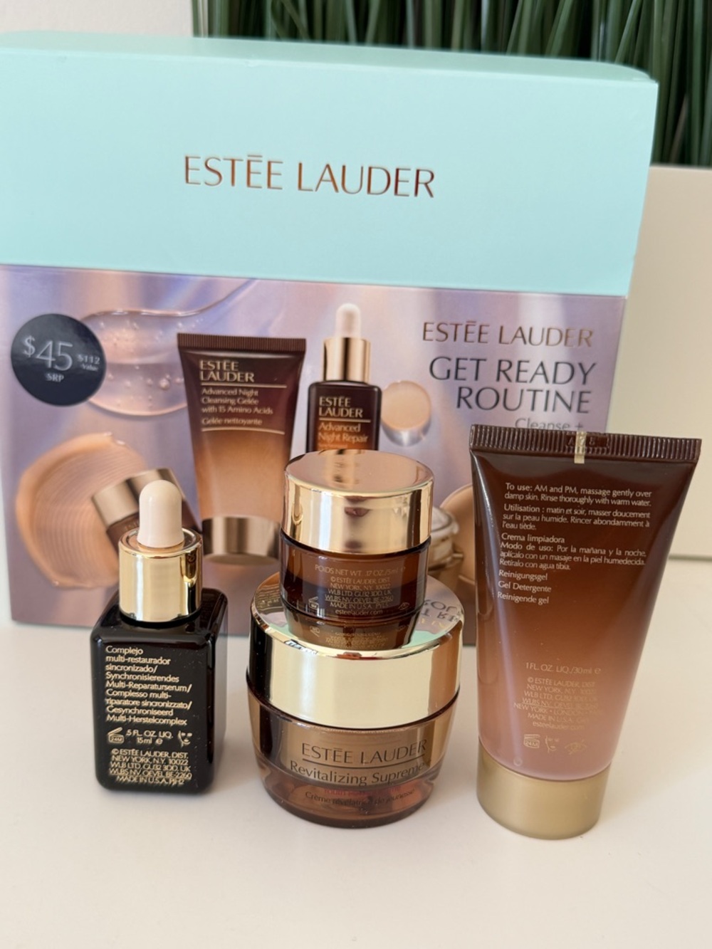 Estee Lauder Advanced Night Repair Set - Light Blue & Brown Packaging - Picture 2 of 3